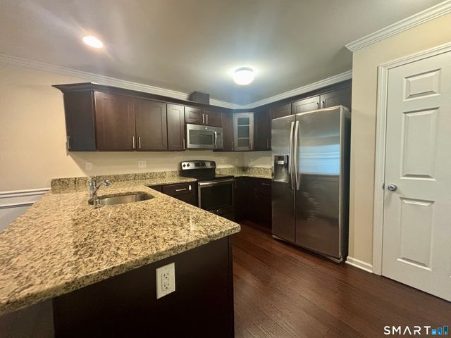 130 Meridian Street 309, Groton, CT 06340