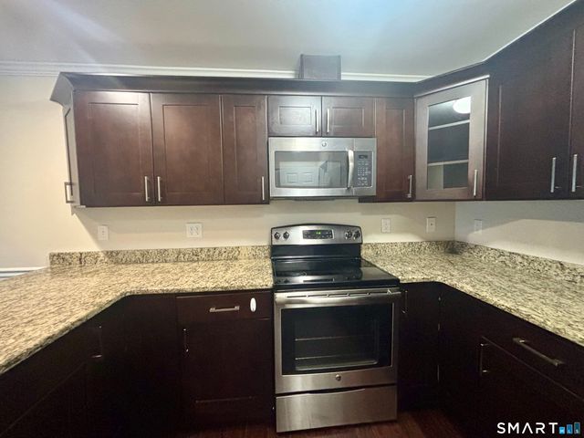 130 Meridian Street 309, Groton, CT 06340