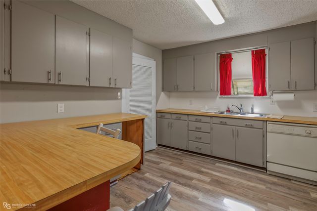 9654 Darrell Avenue, Shreveport, LA 71106