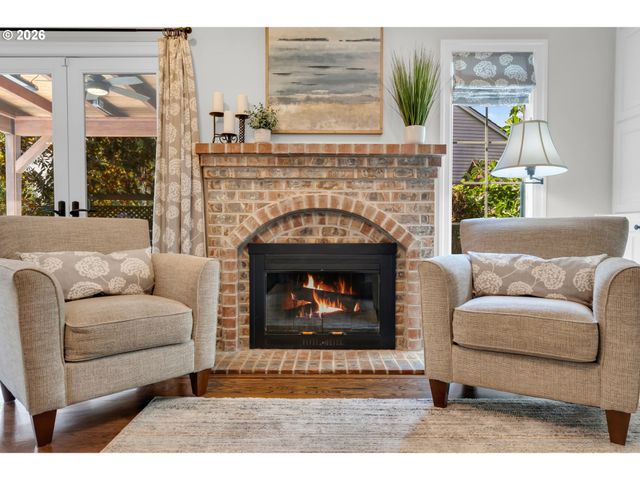 5676 SOUTHWOOD Dr, Lake Oswego, OR 97035