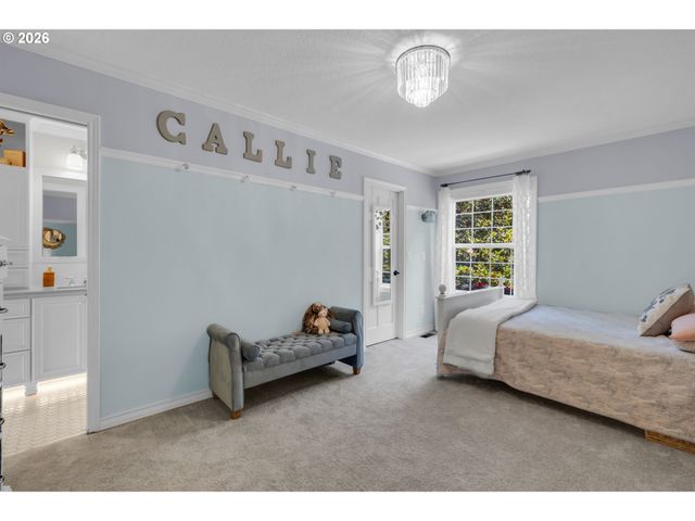 5676 SOUTHWOOD Dr, Lake Oswego, OR 97035
