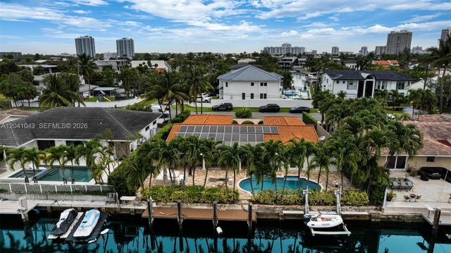 3220 NE 164th St, North Miami Beach, FL 33160