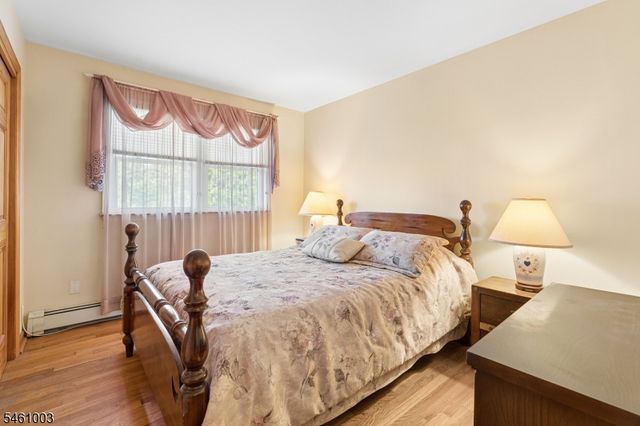 202 E 11Th St, Clifton City, NJ 07011