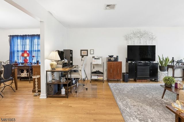 202 E 11Th St, Clifton City, NJ 07011