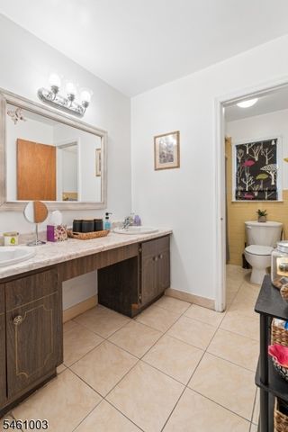 202 E 11Th St, Clifton City, NJ 07011