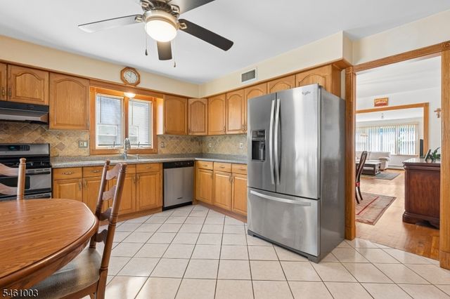 202 E 11Th St, Clifton City, NJ 07011