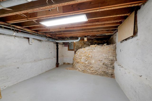 421 Oak Street, Farmington, MN 55024