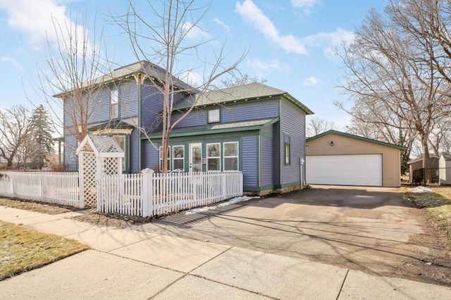 421 Oak Street, Farmington, MN 55024