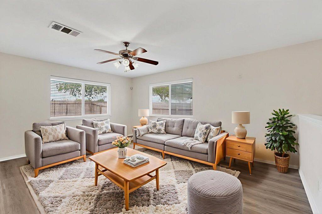 219 Lidell ST, Hutto, TX 78634