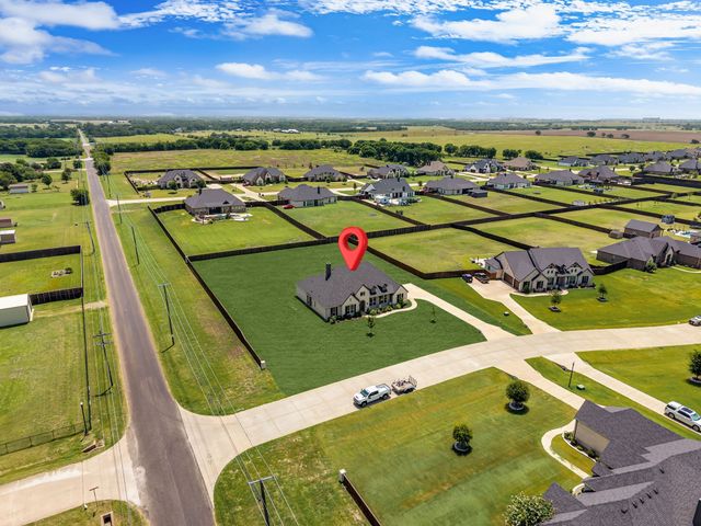 610 Cimarron Meadows Drive, Waxahachie, TX 75167