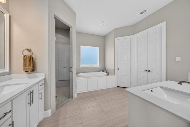 610 Cimarron Meadows Drive, Waxahachie, TX 75167