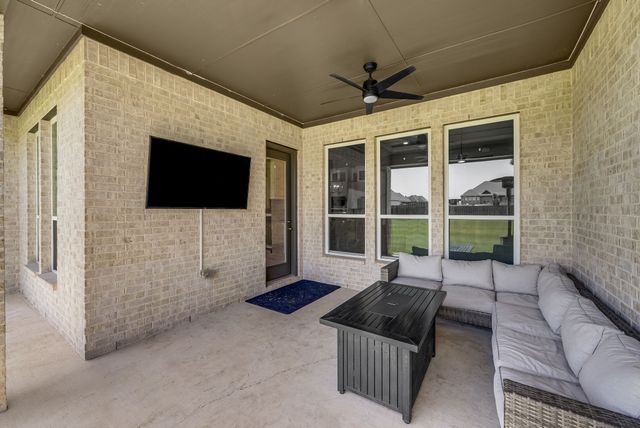 610 Cimarron Meadows Drive, Waxahachie, TX 75167