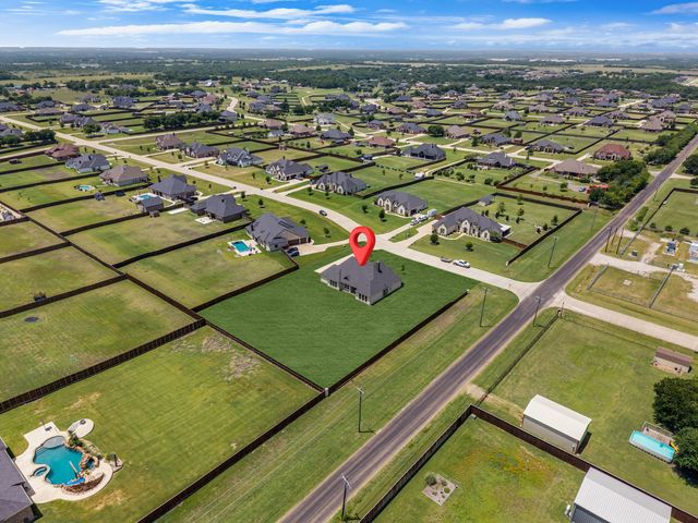 610 Cimarron Meadows Drive, Waxahachie, TX 75167