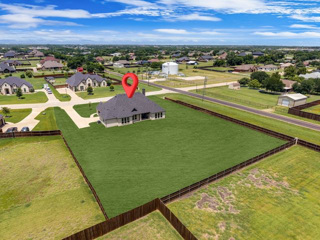 610 Cimarron Meadows Drive, Waxahachie, TX 75167