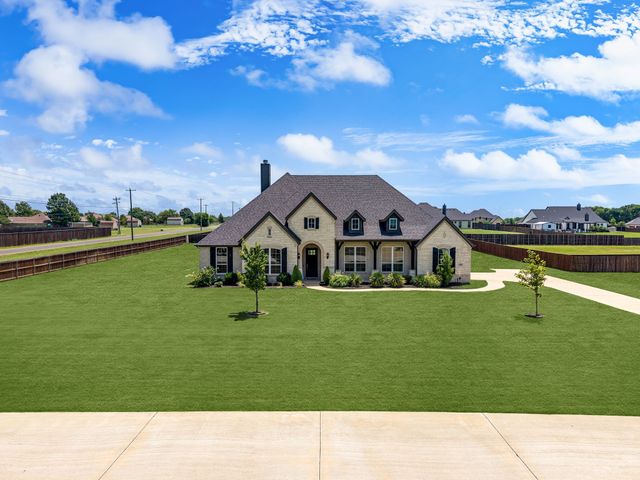 610 Cimarron Meadows Drive, Waxahachie, TX 75167