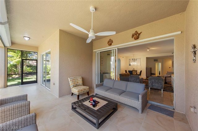 9097 Cherry Oaks TRL 9, Naples, FL 34114