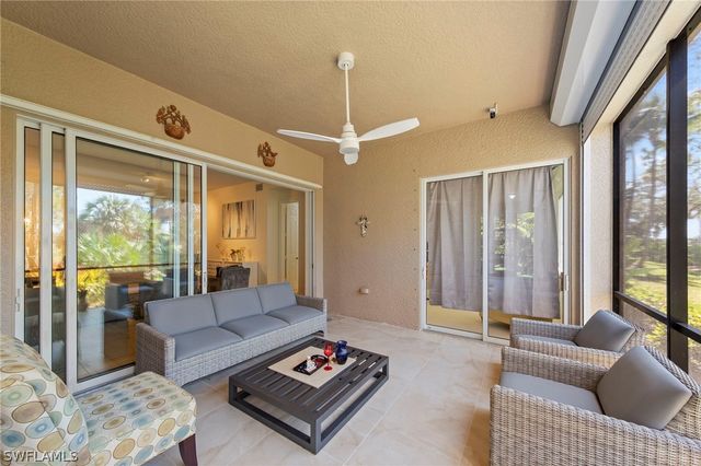 9097 Cherry Oaks TRL 9, Naples, FL 34114