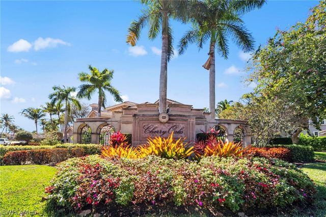 9097 Cherry Oaks TRL 9, Naples, FL 34114