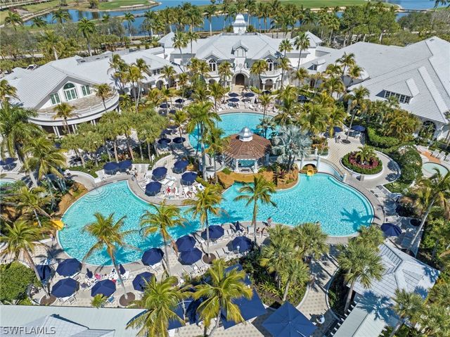 9097 Cherry Oaks TRL 9, Naples, FL 34114