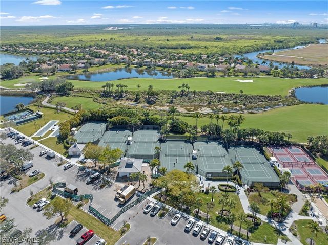 9097 Cherry Oaks TRL 9, Naples, FL 34114