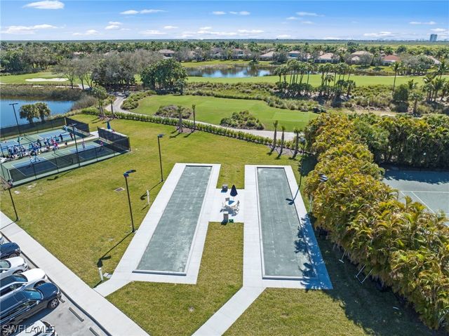 9097 Cherry Oaks TRL 9, Naples, FL 34114