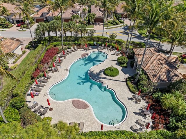 9097 Cherry Oaks TRL 9, Naples, FL 34114