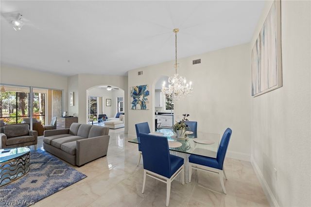 9097 Cherry Oaks TRL 9, Naples, FL 34114