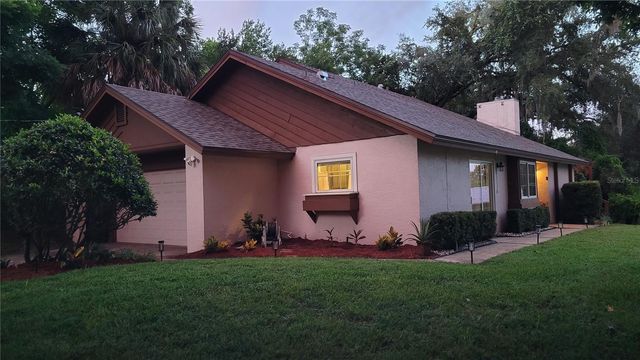 725 LAKE AVENUE, Altamonte Springs, FL 32701