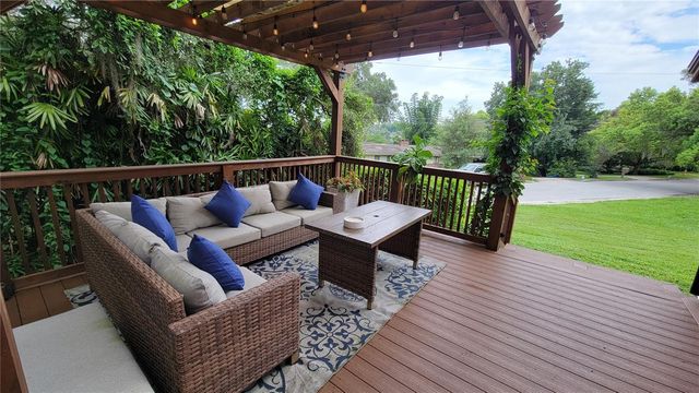 725 LAKE AVENUE, Altamonte Springs, FL 32701