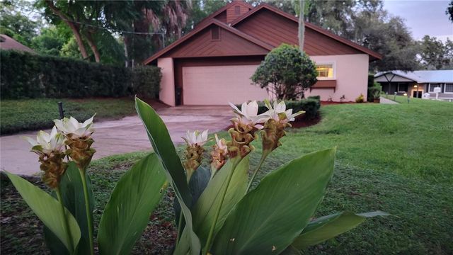 725 LAKE AVENUE, Altamonte Springs, FL 32701