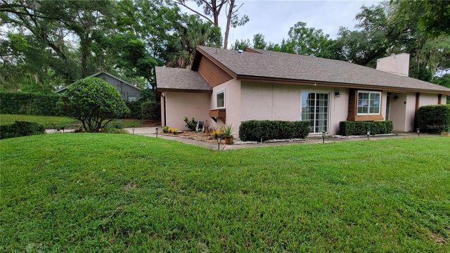 725 LAKE AVENUE, Altamonte Springs, FL 32701