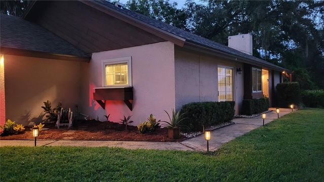 725 LAKE AVENUE, Altamonte Springs, FL 32701