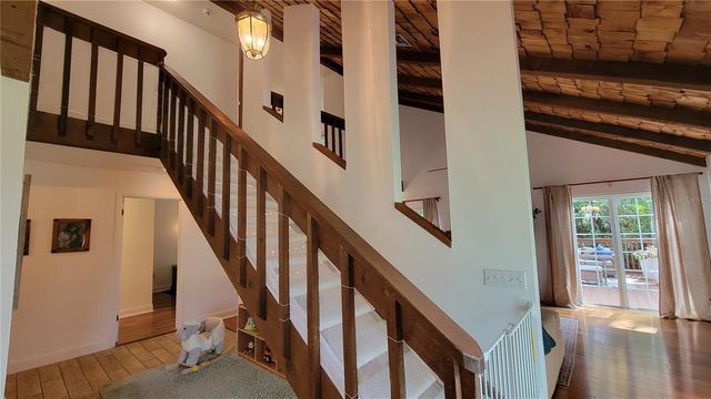 725 LAKE AVENUE, Altamonte Springs, FL 32701