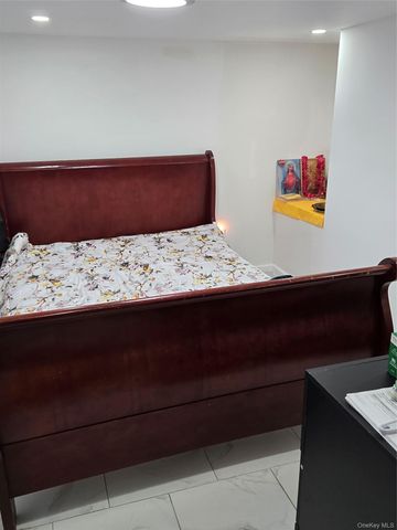 253 Peterson Street, Brentwood, NY 11717