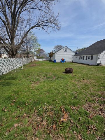 253 Peterson Street, Brentwood, NY 11717