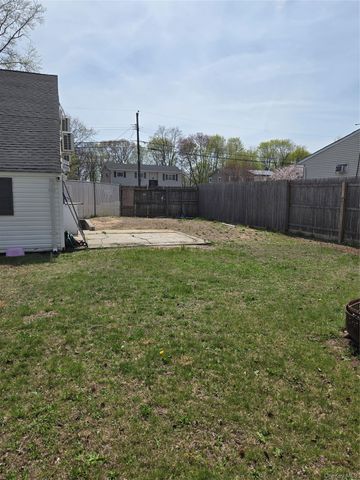 253 Peterson Street, Brentwood, NY 11717