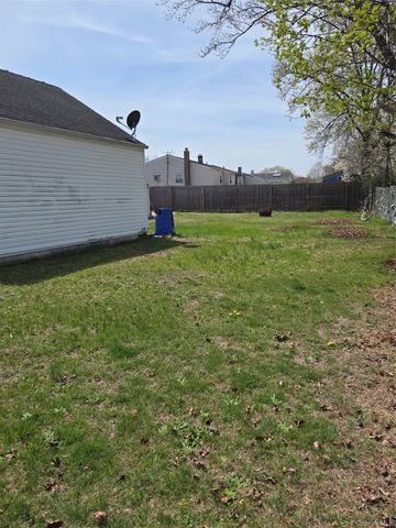 253 Peterson Street, Brentwood, NY 11717