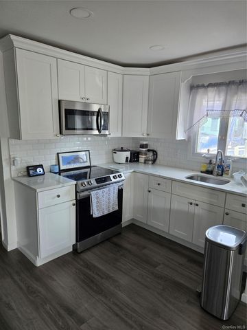 253 Peterson Street, Brentwood, NY 11717