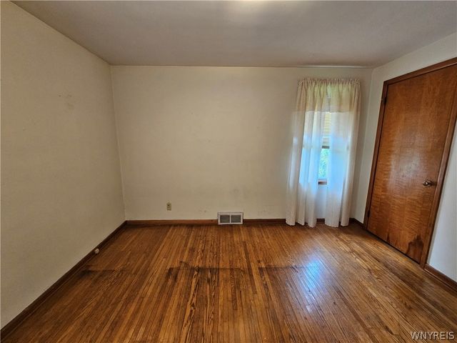 4596 Creek Road, Lewiston, NY 14092