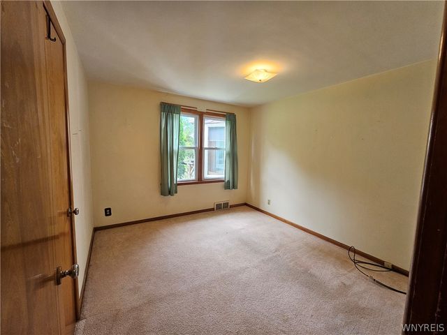 4596 Creek Road, Lewiston, NY 14092