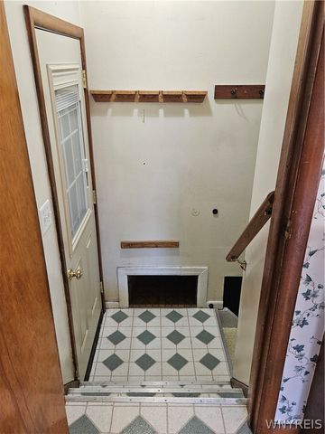 4596 Creek Road, Lewiston, NY 14092