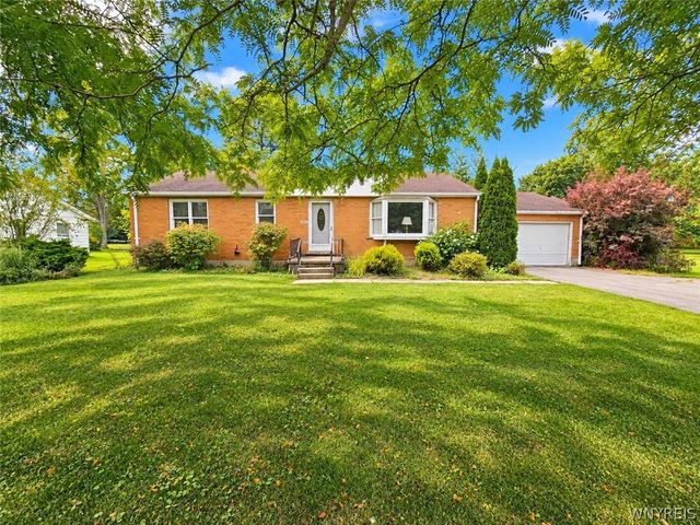 4596 Creek Road, Lewiston, NY 14092