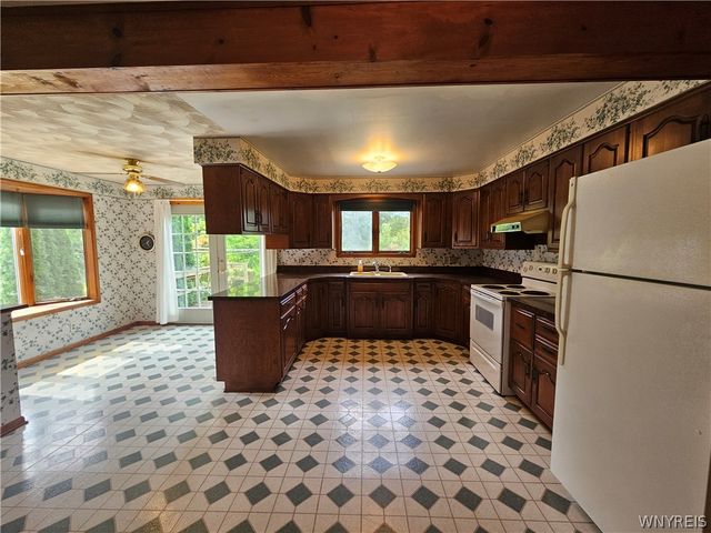4596 Creek Road, Lewiston, NY 14092