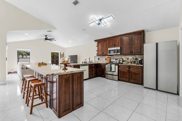 22625 Blue Fin Trail, Boca Raton, FL 33428