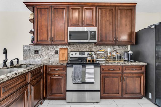 22625 Blue Fin Trail, Boca Raton, FL 33428