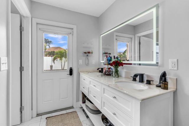 22625 Blue Fin Trail, Boca Raton, FL 33428