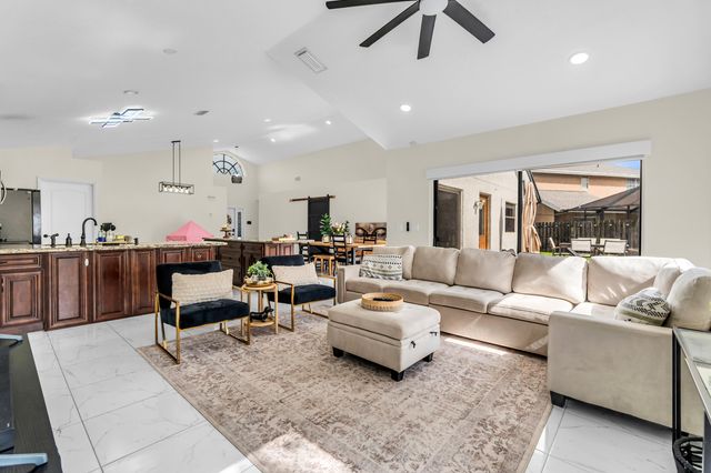 22625 Blue Fin Trail, Boca Raton, FL 33428
