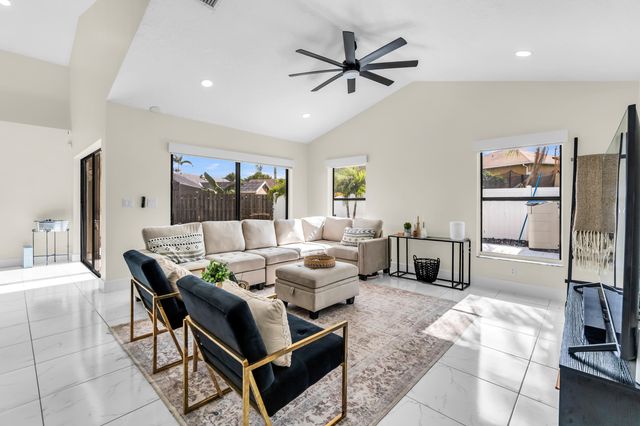22625 Blue Fin Trail, Boca Raton, FL 33428
