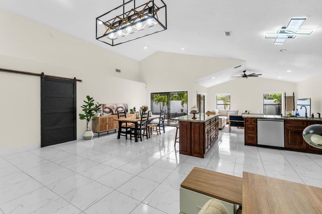 22625 Blue Fin Trail, Boca Raton, FL 33428