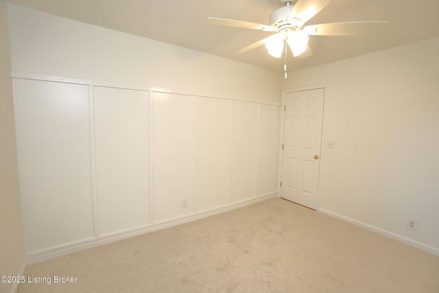 2628 Cedar Point Rd, La Grange, KY 40031